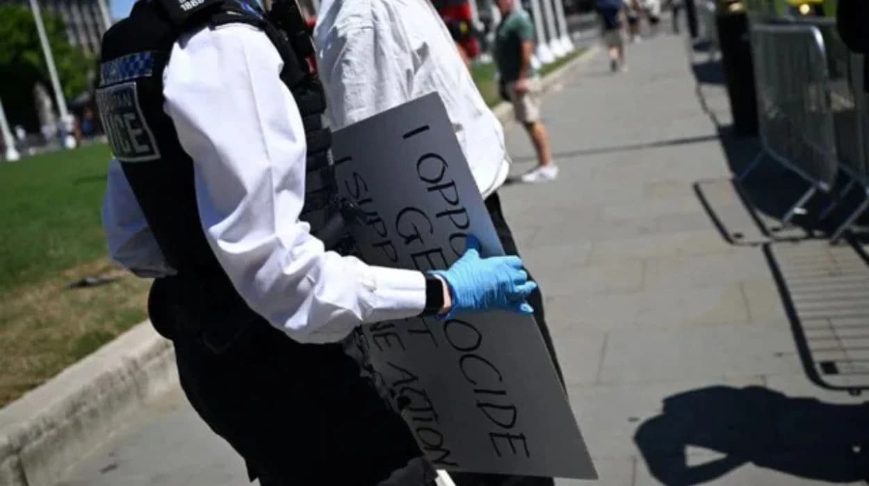 A dozen people arrested in Norwich for backing Palestine action