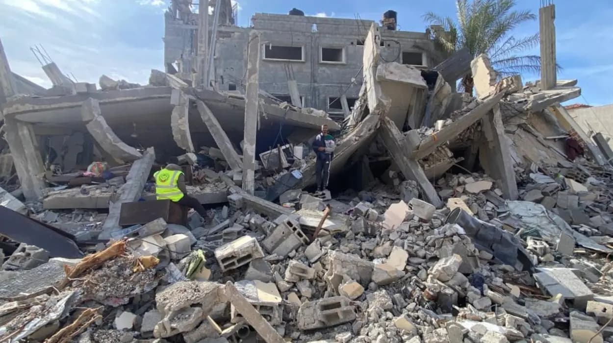 Gaza War Death Toll Surpasses 62,000, Palestinian Health Ministry Confirms