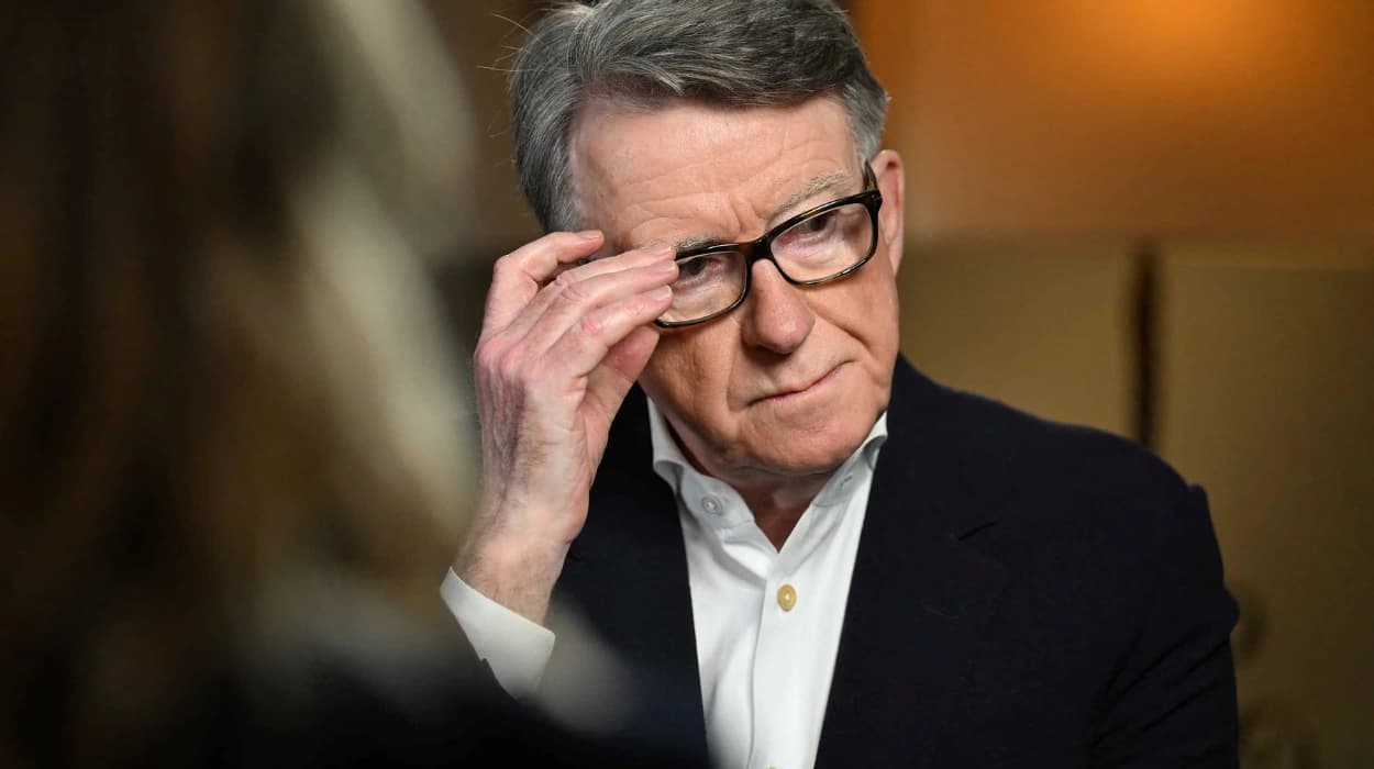 Half of Britons Demand Starmer Quit as Mandelson's Epstein Betrayals Emerge