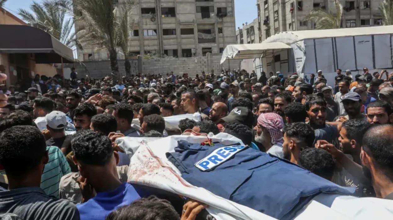 Israel condemned over Gaza hospital attack