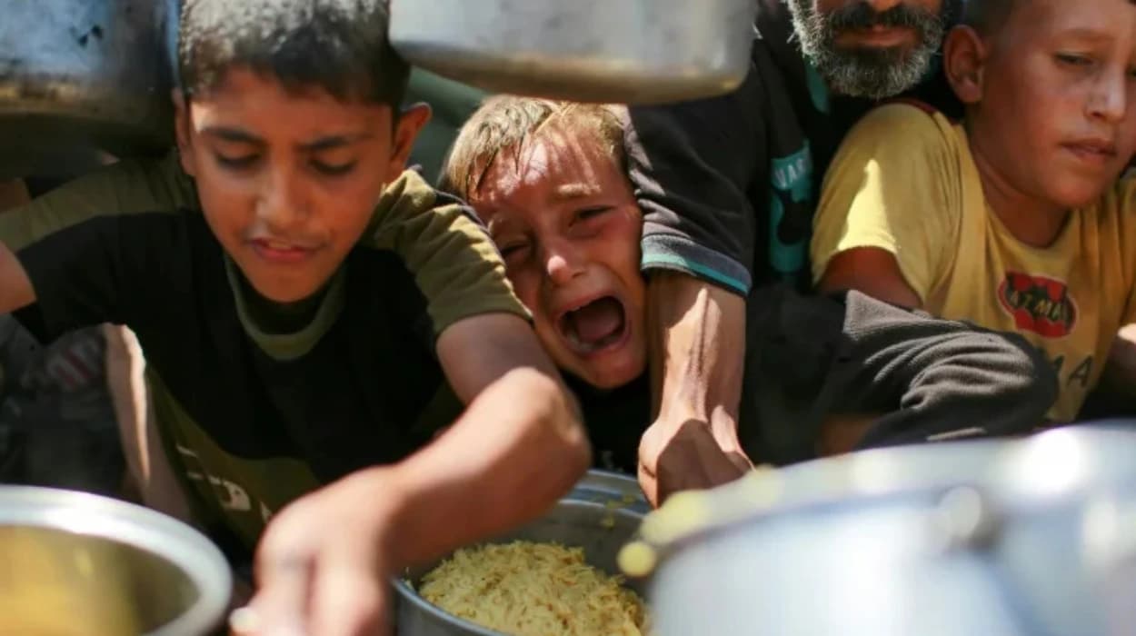 Israel declares Gaza city a "dangerous combat zone"