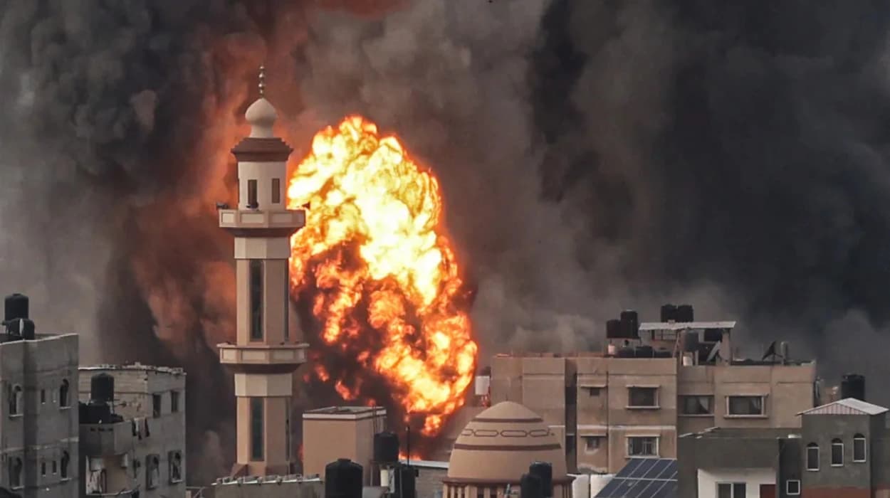 Israeli Airstrikes Kill 22 Palestinians in Gaza’s Rafah, Khan Younis, Deir al-Balahq