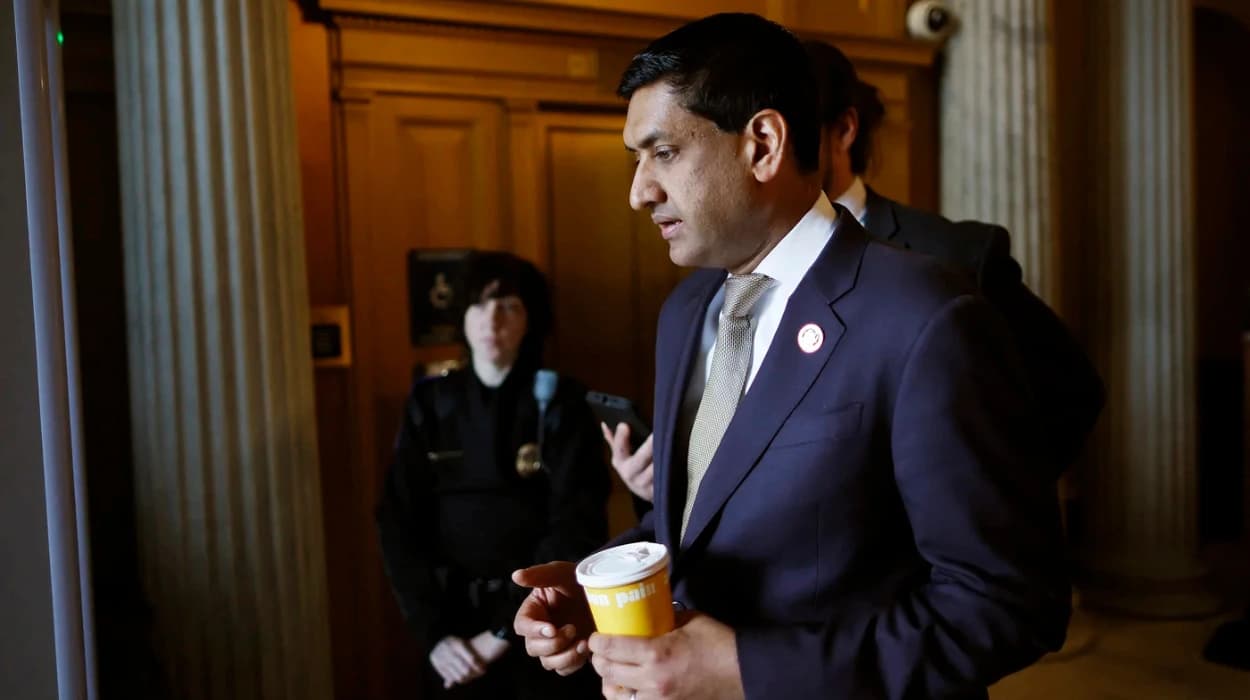 Khanna leads 13 House Democrats urging U.S. to recognize Palestine