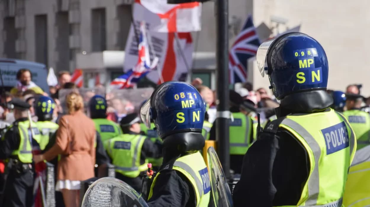 MPs David Amess and Jo Cox families warn of rising political hate