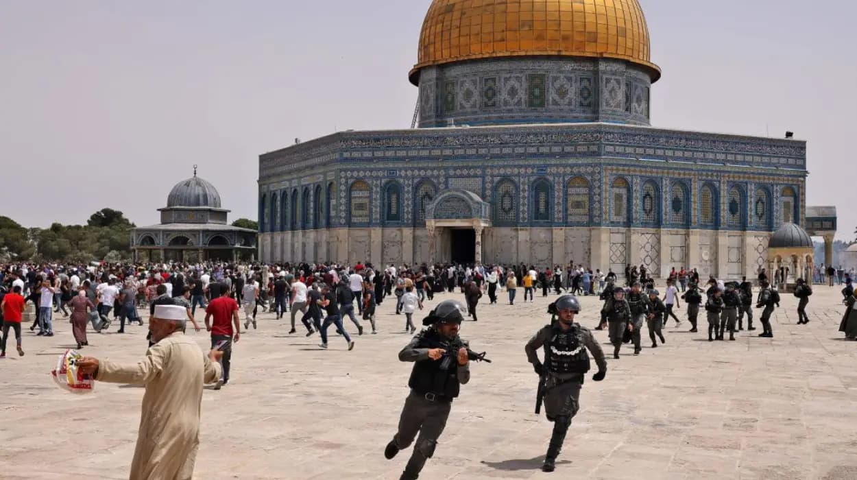 Masjid al-Aqsa 2025: History, Closures, and Rising Tensions