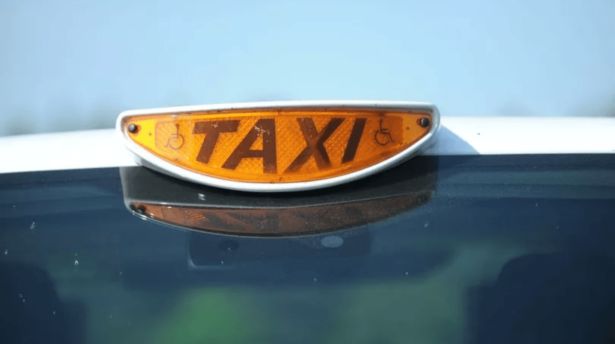 Midlothian taxi fare hike suspended after UK appeal