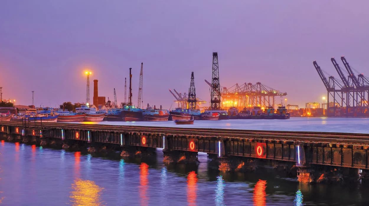 Pakistan Seeks US Partnership to Build Arabian Sea Port