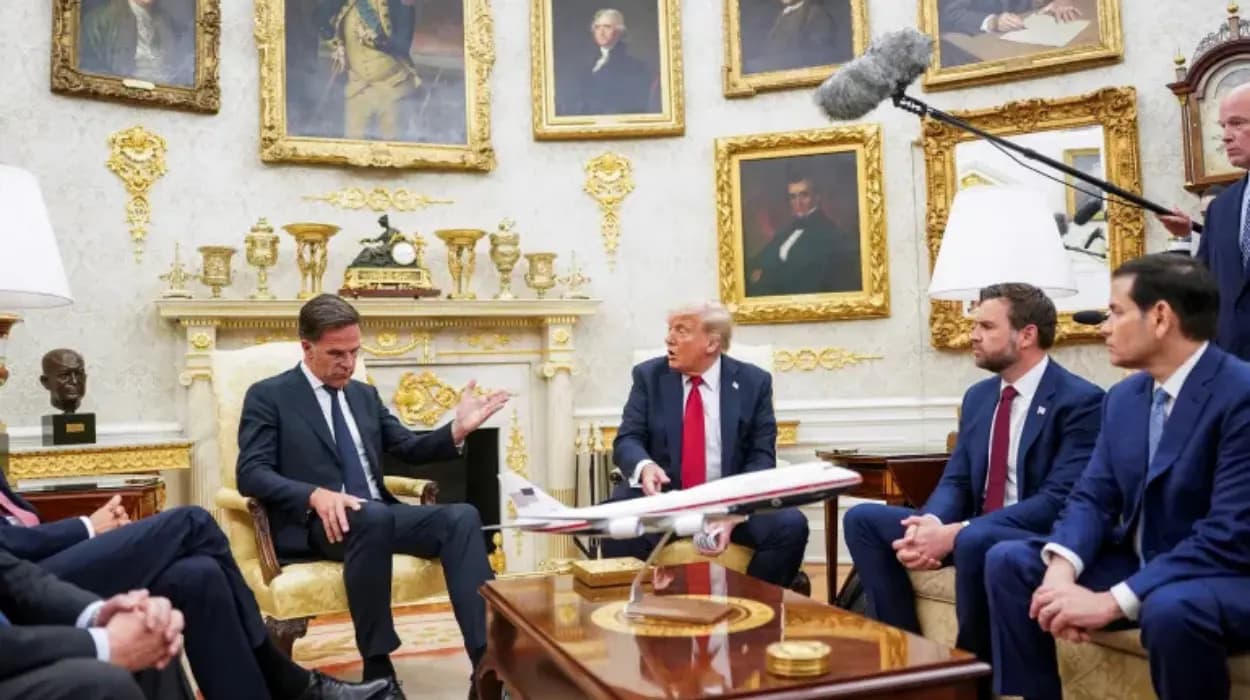 Trump Threatens Russia with Tariffs, Announces Ukraine Arms Deal