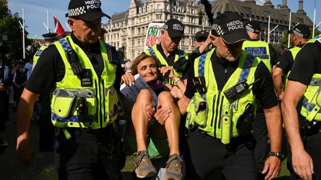 UK Courts Struggle with Palestine Action Arrests, Barristers Warn