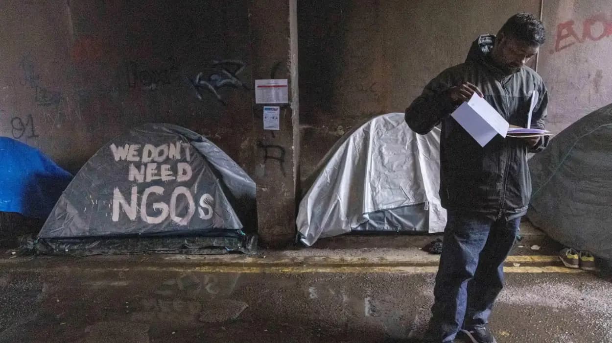 UK asylum crackdown sparks tension with Ireland