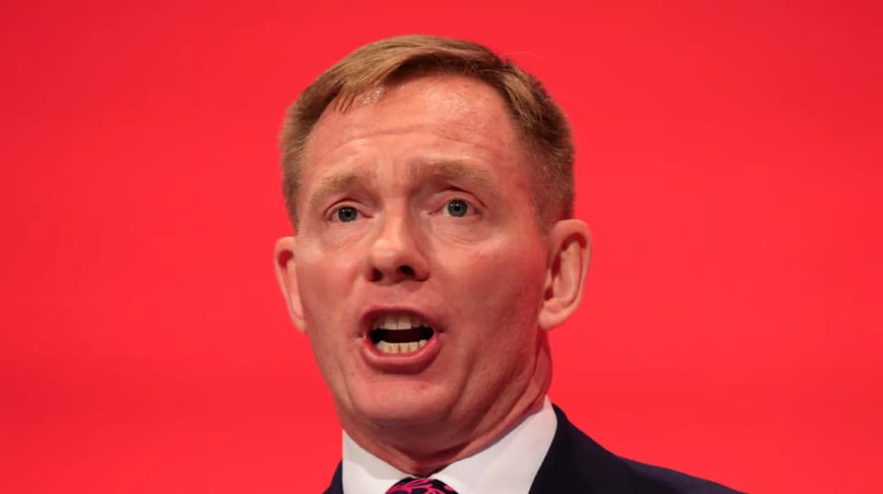 UK confirms Foreign Office hack amid data breach fears