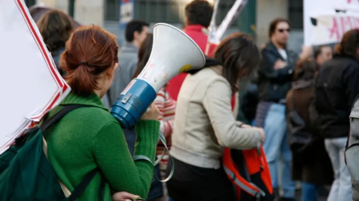 UK defends free speech after activist barred from US