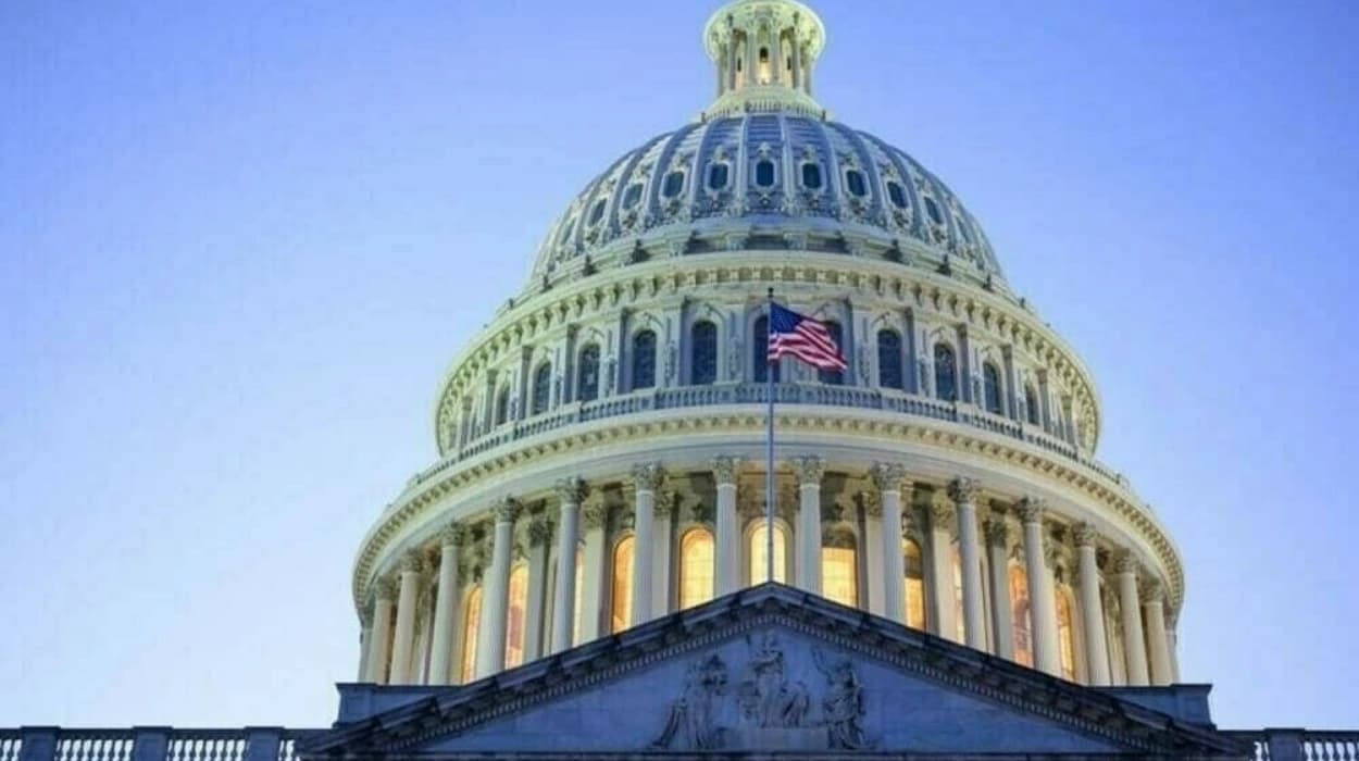 US 2025 Shutdown: Economic Data Halted, Billions Lost