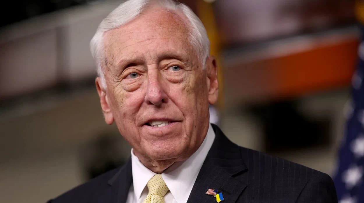 Veteran Democrat Steny Hoyer will not seek reelection